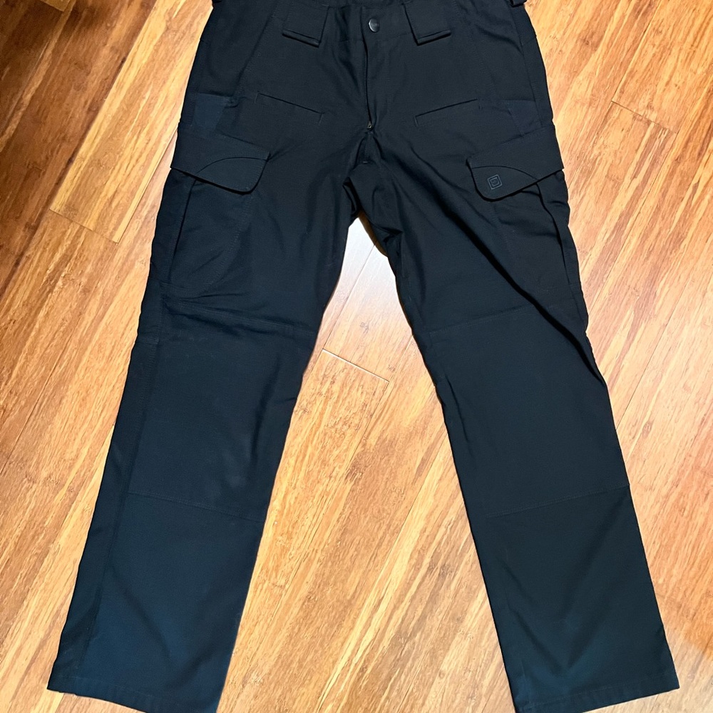 NWOT 5.11 Tactical Stryker Black Pants Size 6